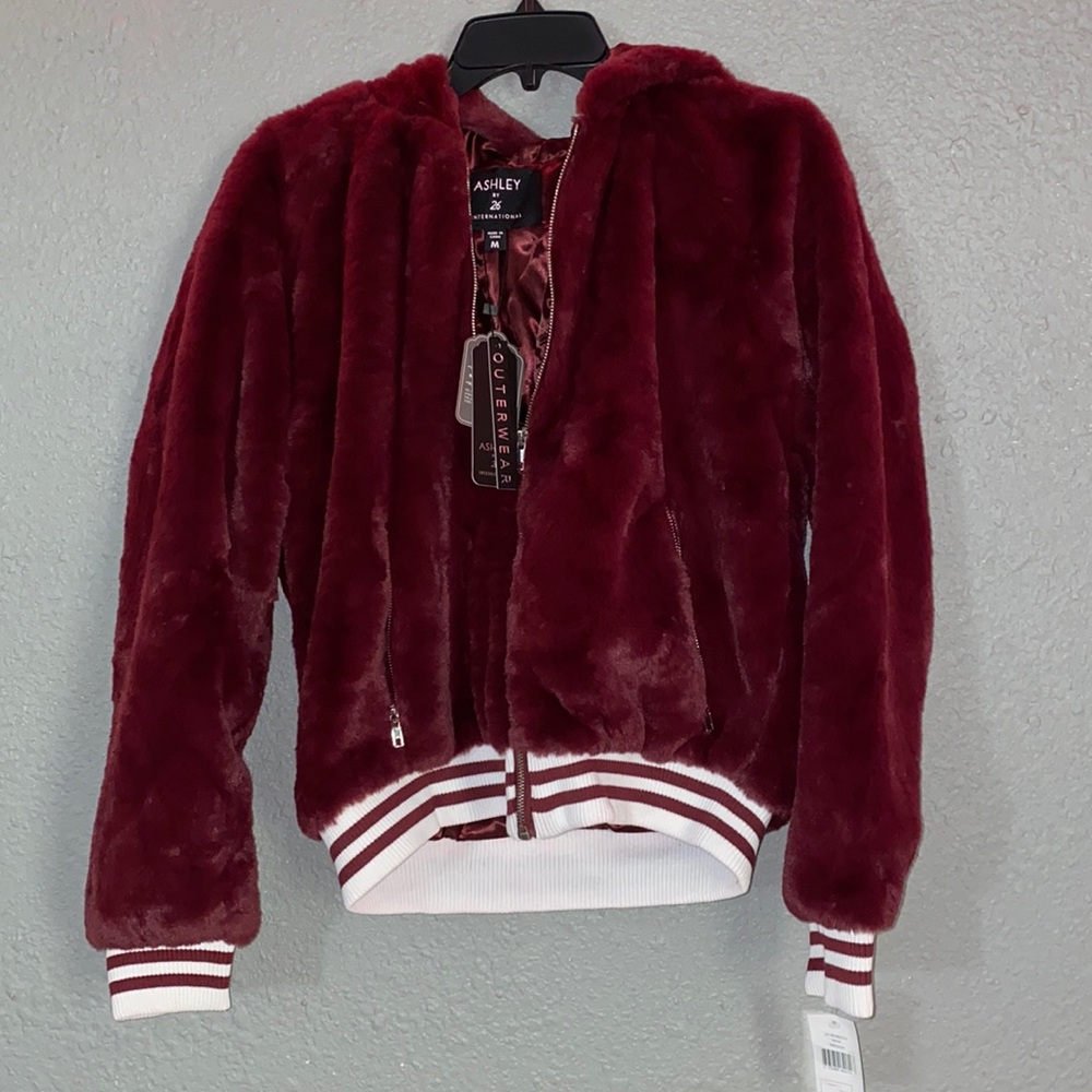 NWT Burgundy 26 International Fuzzy Puffer Jacket